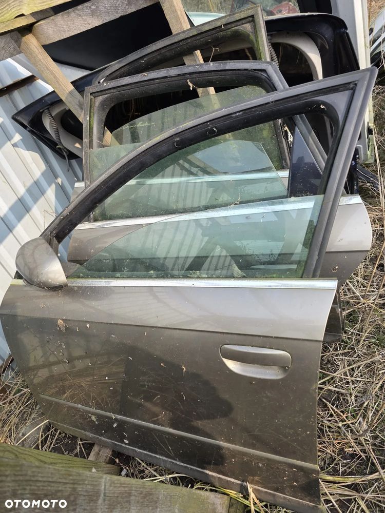 DRZWI LEWE PRZEDNIE AUDI A4 B7  KOMPLETNE - 1