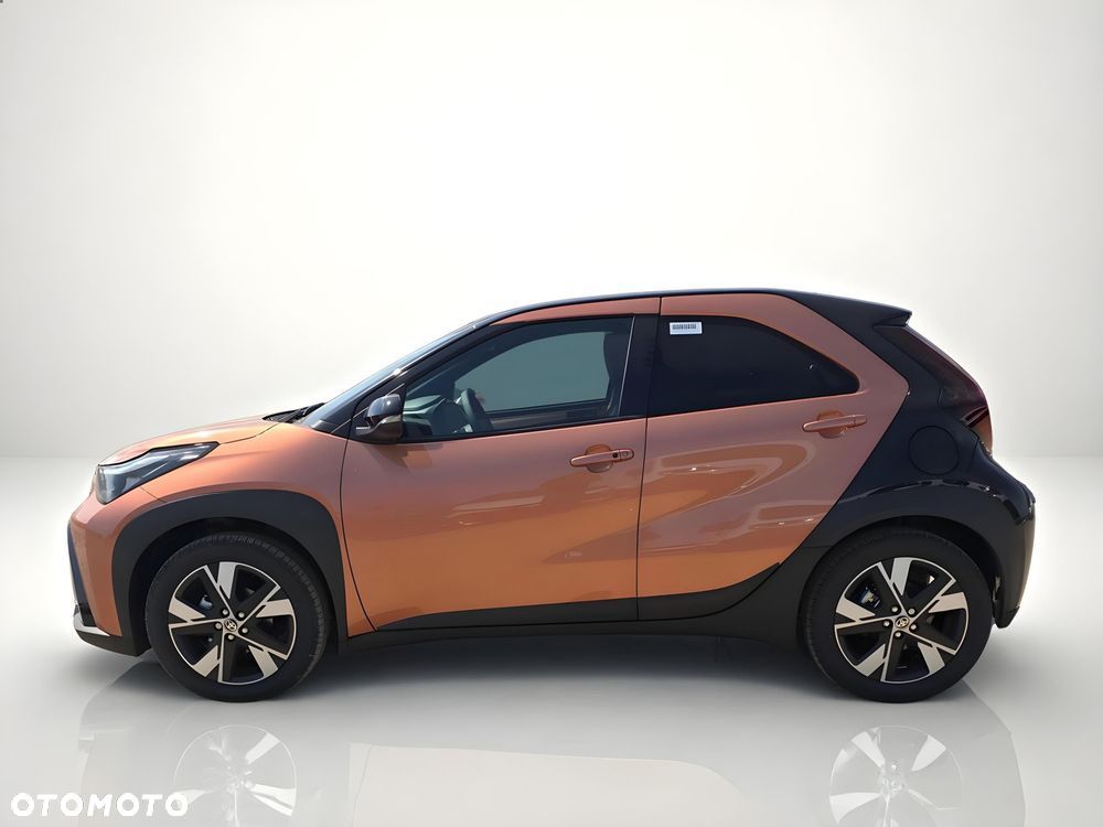 Toyota Aygo X Hybrid 1.5 Style e-CVT - 10