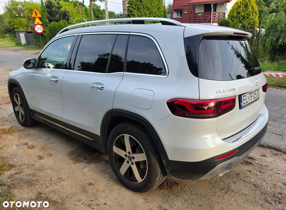 Mercedes-Benz GLB 200 Progressive 7G-DCT - 4