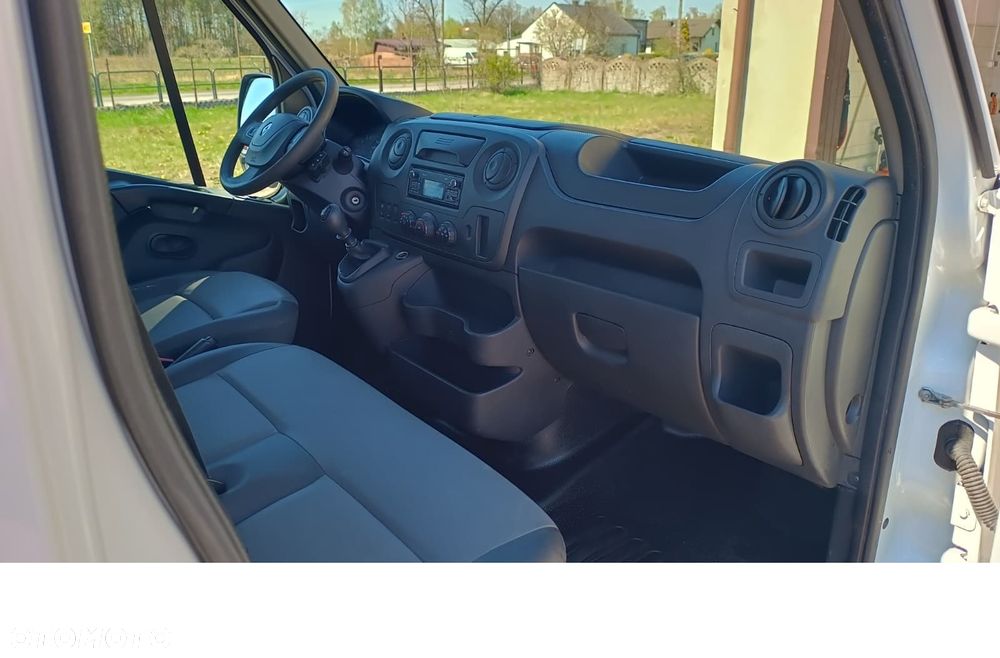 Renault Master - 18