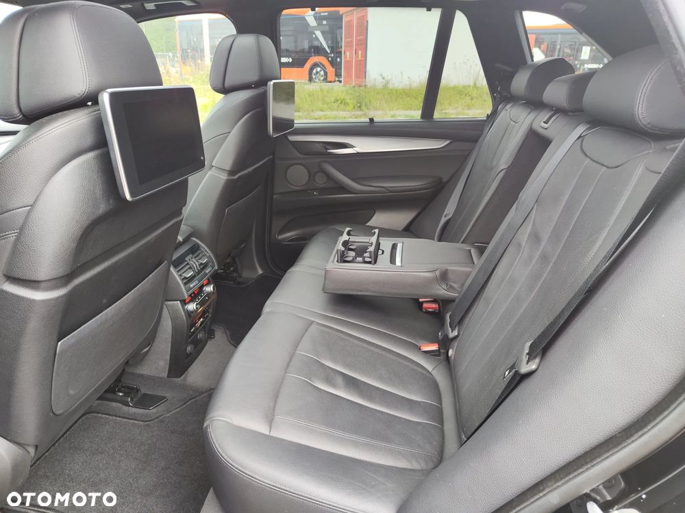 BMW X5 M M50d Sport-Aut - 9