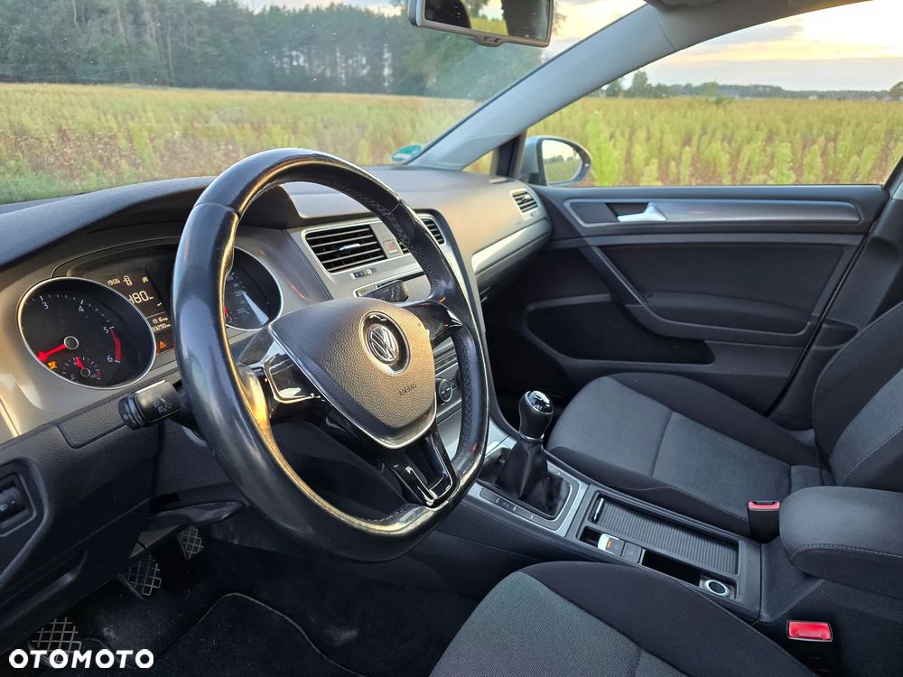 Volkswagen Golf 1.6 TDI BlueMotion Technology Comfortline - 9