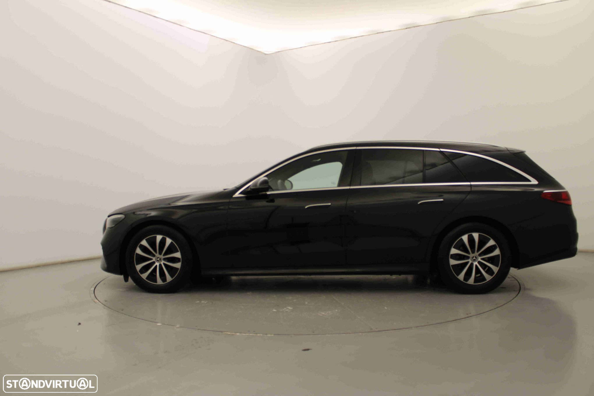 Mercedes-Benz E 220 d - 12