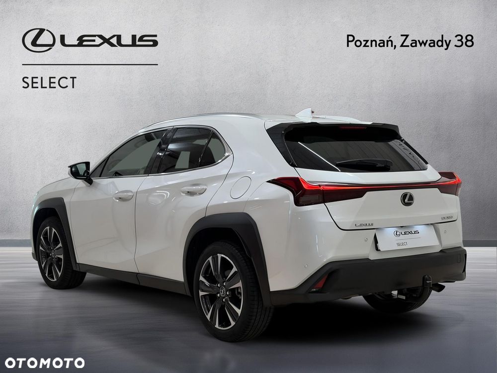 Lexus UX - 9