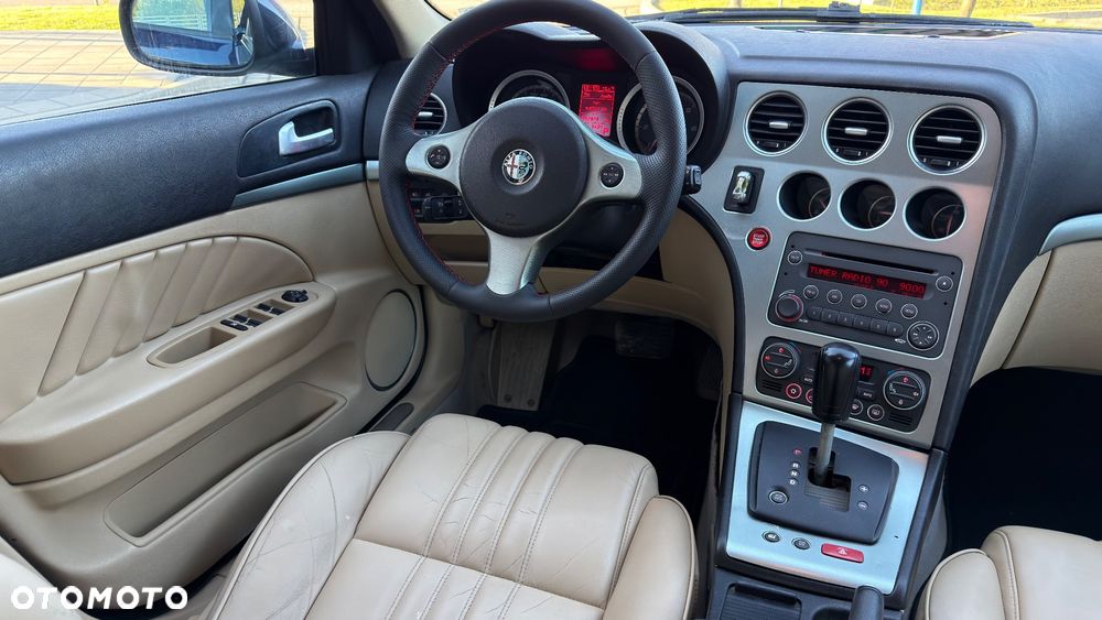 Alfa Romeo 159 2.4 JTDM 20V DPF Q-Tronic Turismo - 5