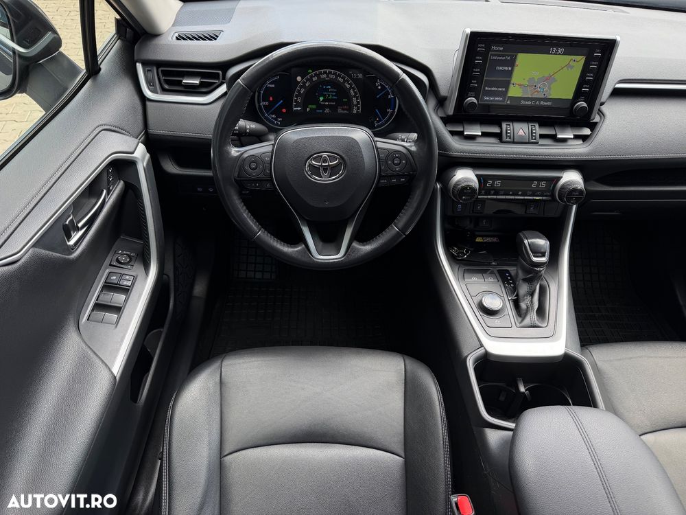 Toyota RAV4 - 12