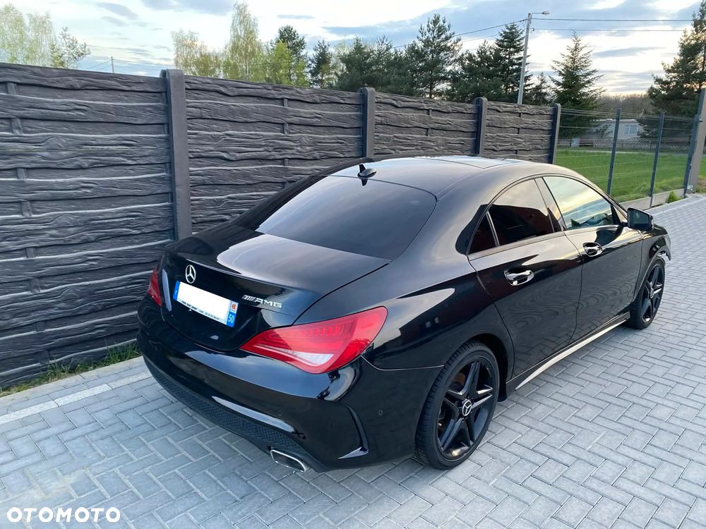 Mercedes-Benz CLA 220 CDI 7G-DCT AMG Line - 2