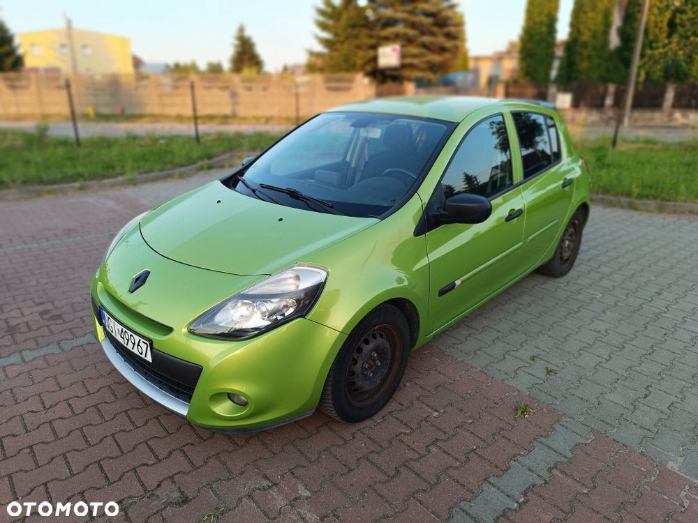 Renault Clio - 7