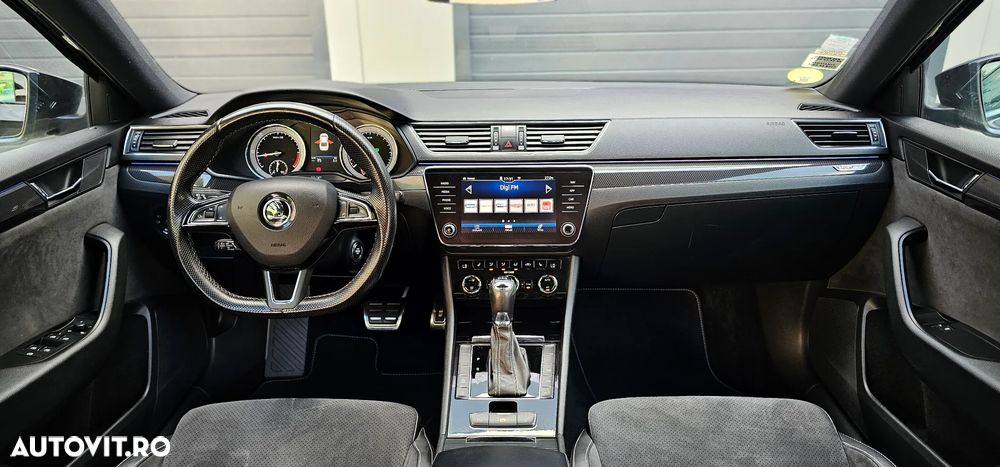 Skoda Superb 2.0 TDI DSG Sportline - 6