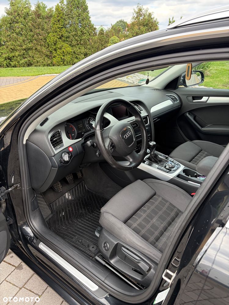 Audi A4 Avant 2.0 TDI - 10