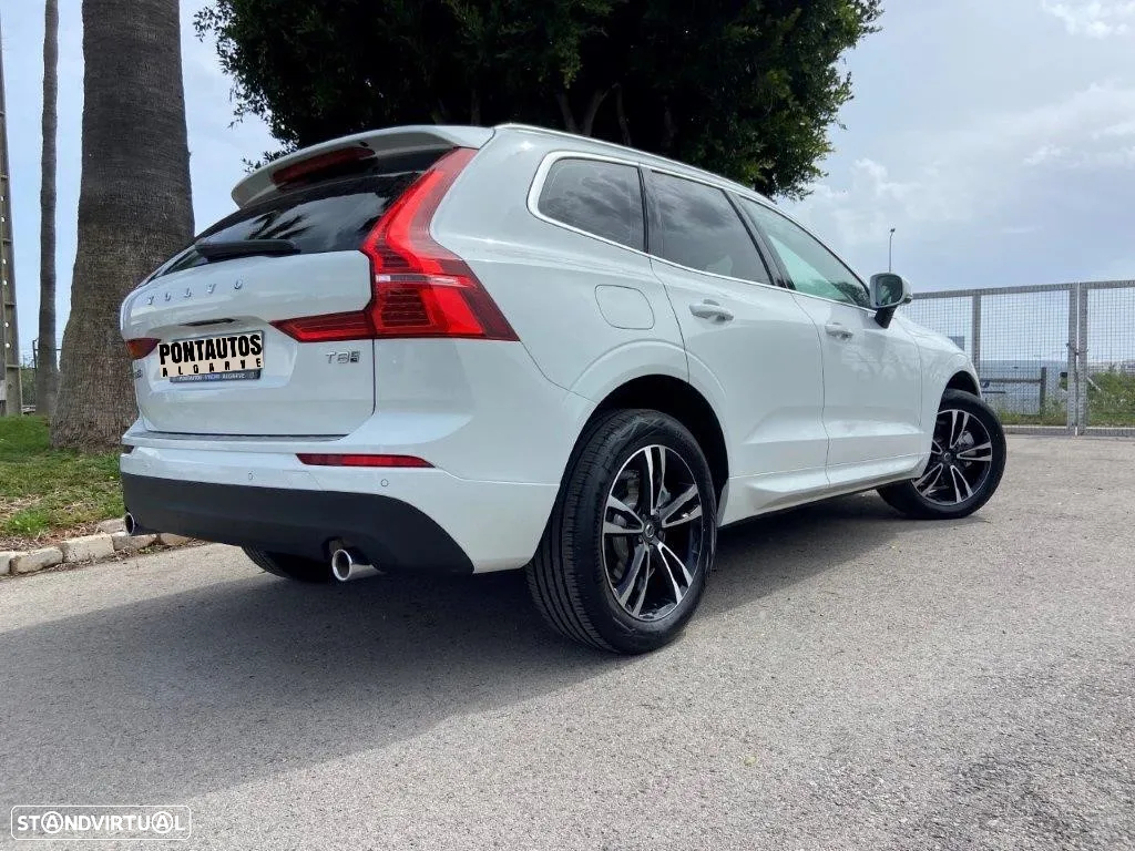 Volvo XC 60 2.0 T8 PHEV Momentum Plus AWD - 23