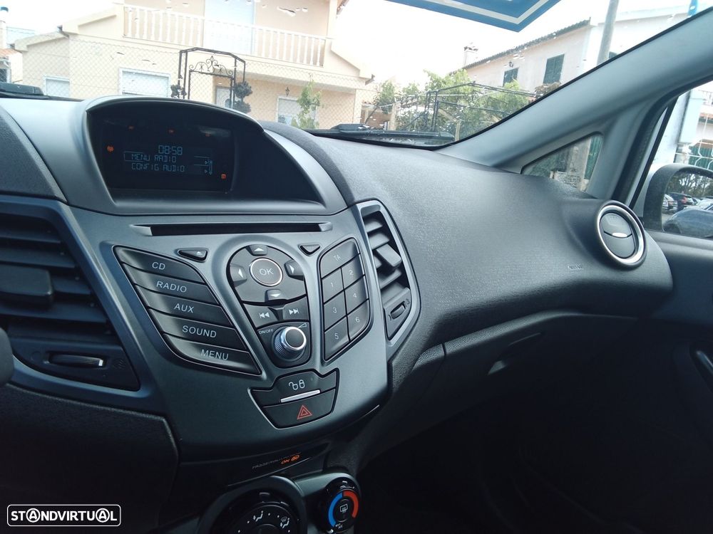 Ford Fiesta 1.0 Ti-VCT Trend - 16