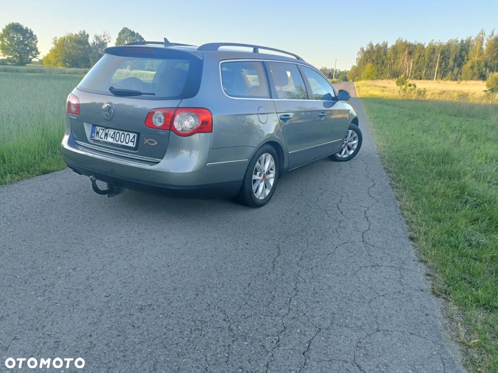 Volkswagen Passat 1.9 TDI Individual - 25