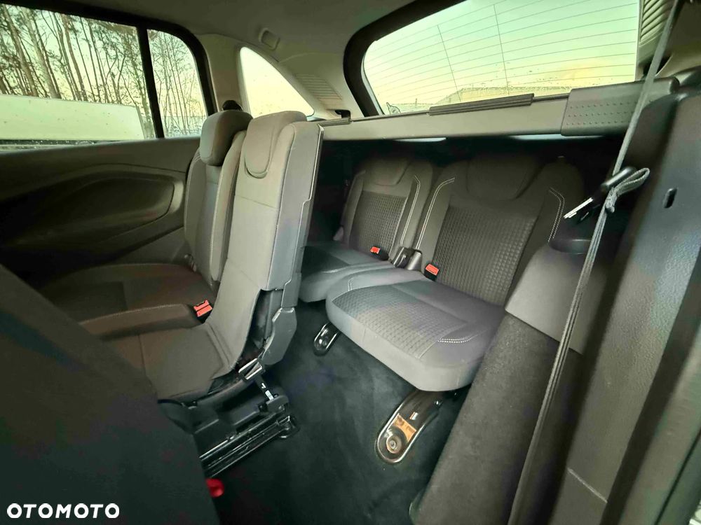 Ford Grand C-MAX - 14