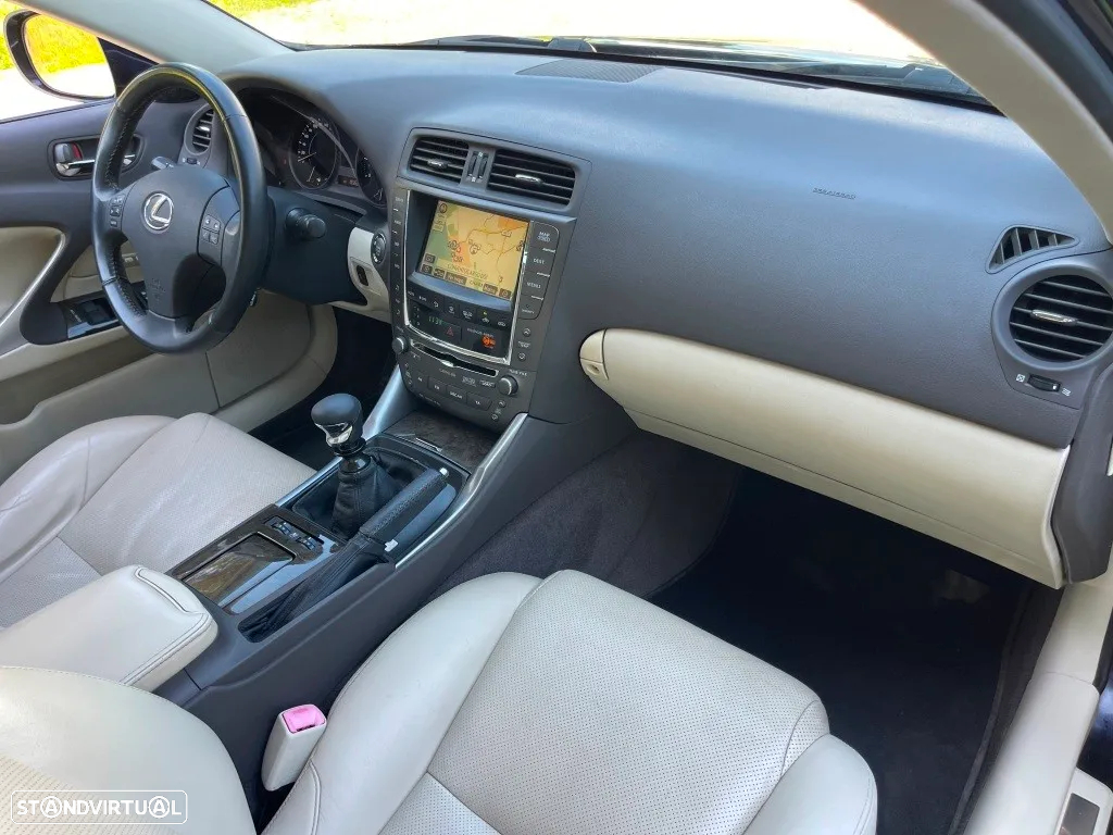 Lexus IS 220 d Sport 58 - 37