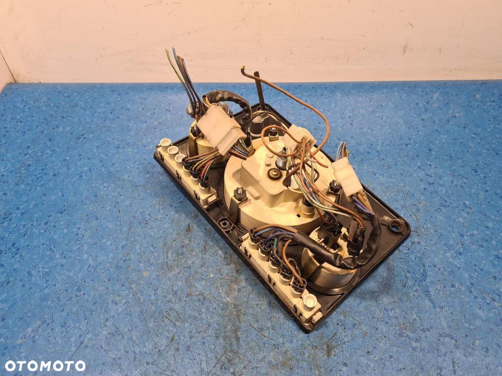 MERCEDES-BENZ MB 100 LICZNIK - 8