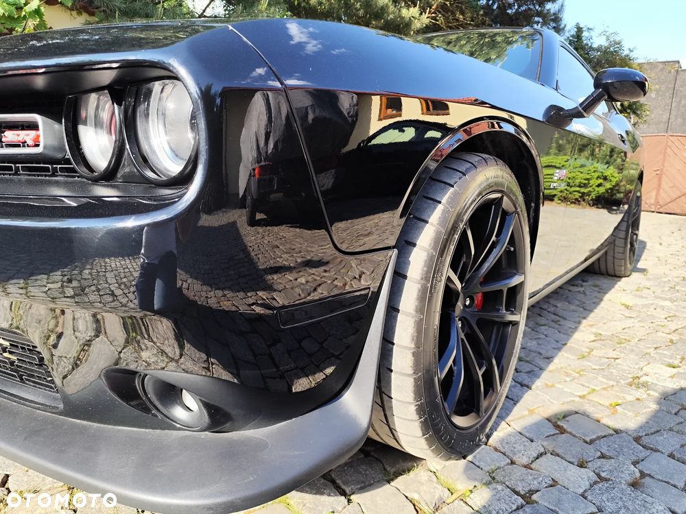 Dodge Challenger 5.7 R/T - 33