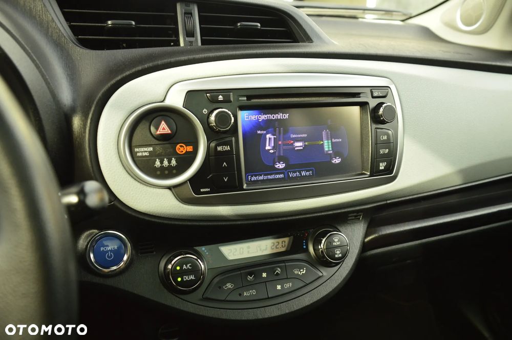 Toyota Yaris - 36
