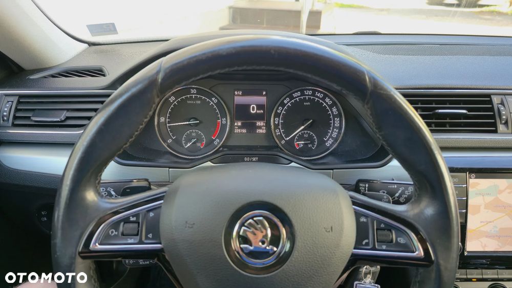 Skoda Superb 2.0 TDI Ambition DSG7 - 18