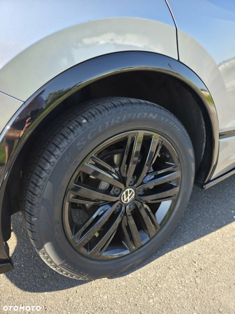 Volkswagen Tiguan - 12