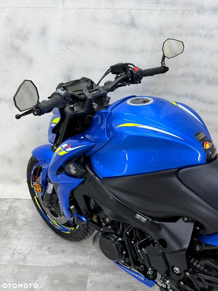 Suzuki GSX 1000 - 13