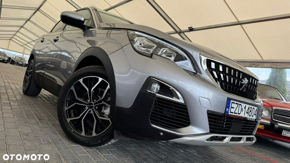 Peugeot 3008 1.2 PureTech Road Trip S&S - 2