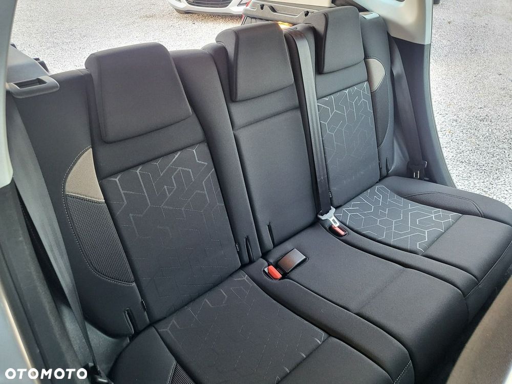 Peugeot 2008 - 25