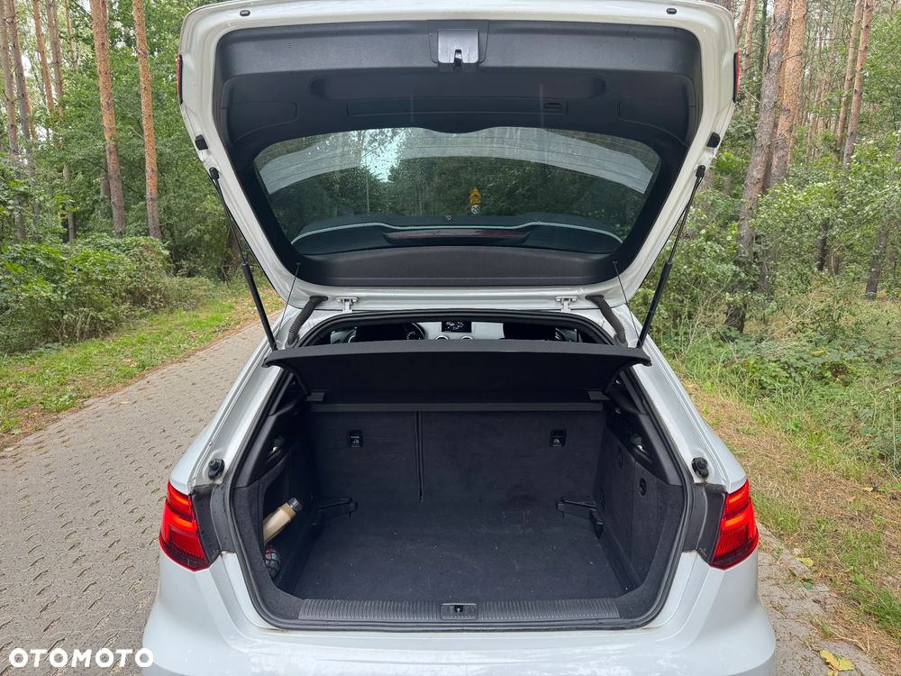 Audi A3 Sportback 1.6 TDI Sport S tronic - 8