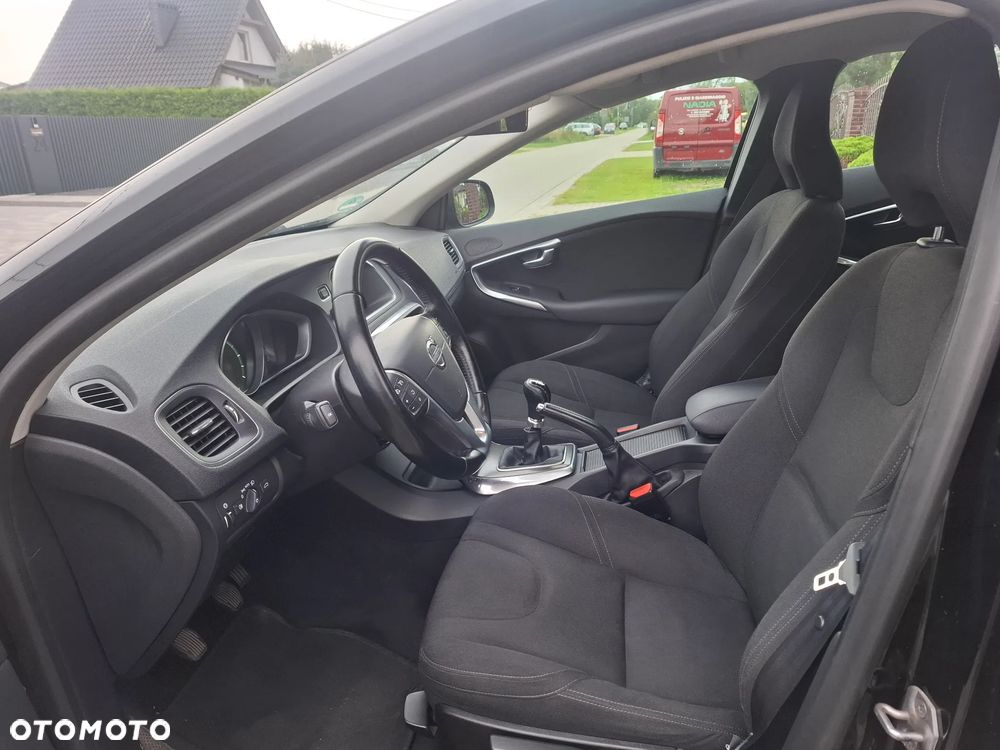 Volvo V40 - 15