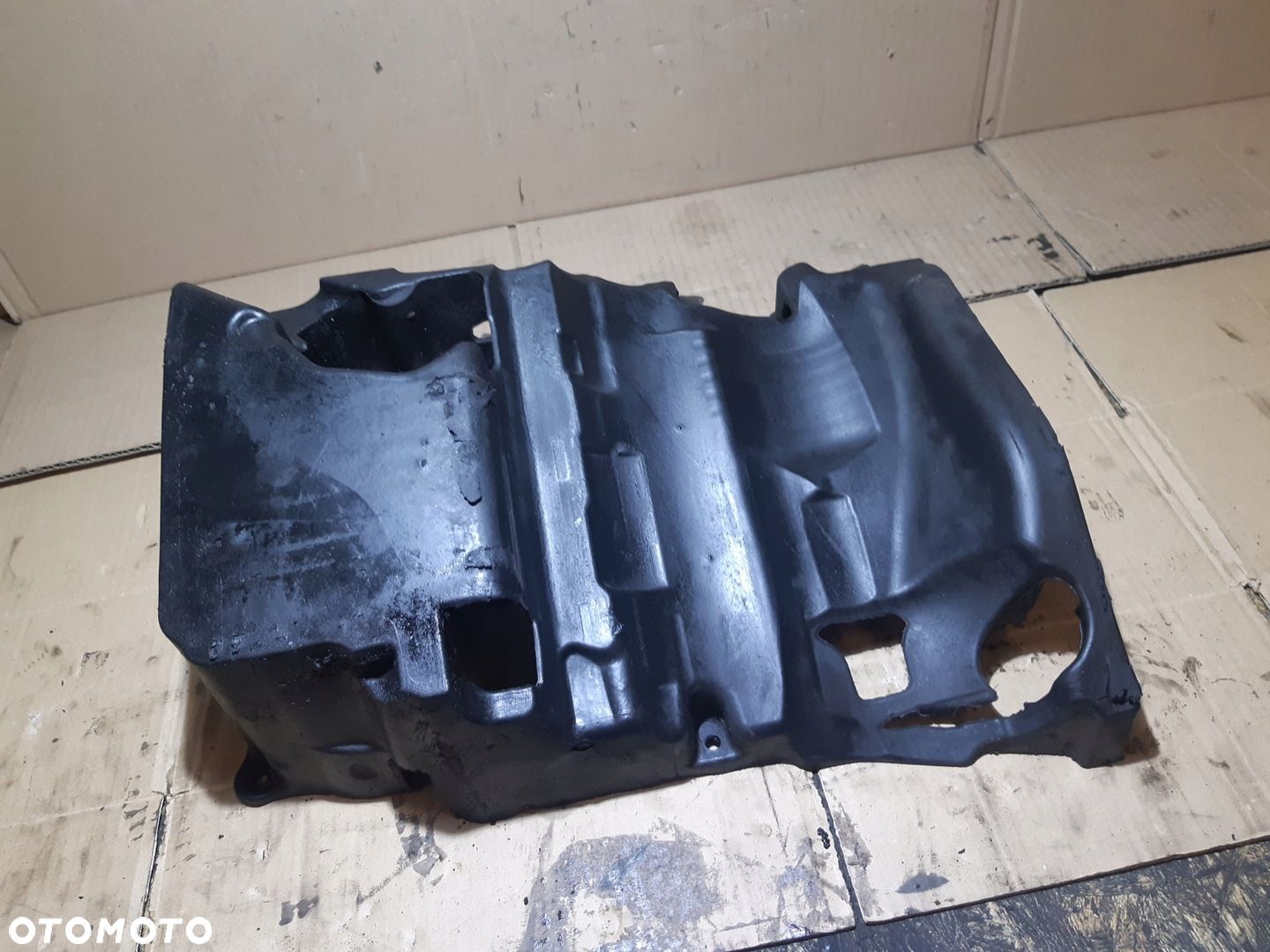 AUDI A4 B9 2.0 TDI WYGŁUSZENIE OSŁONA MISKI OLEJOWEJ 04L103660G - 1