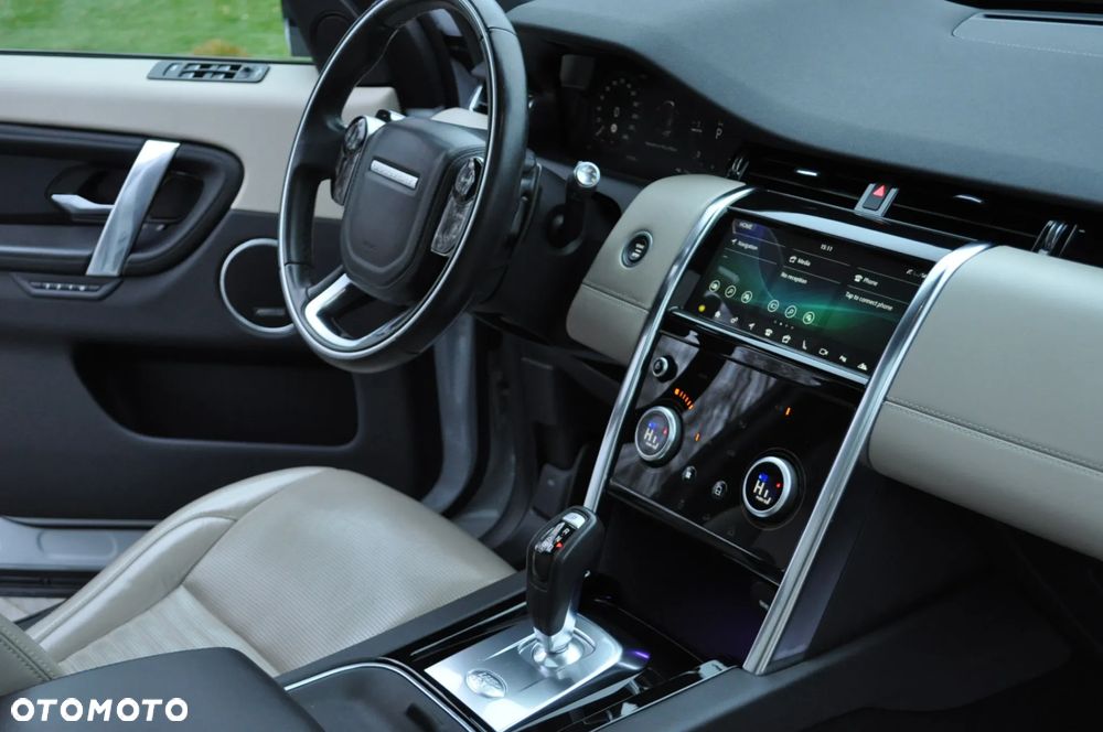 Land Rover Discovery Sport D165 Dynamic SE - 32