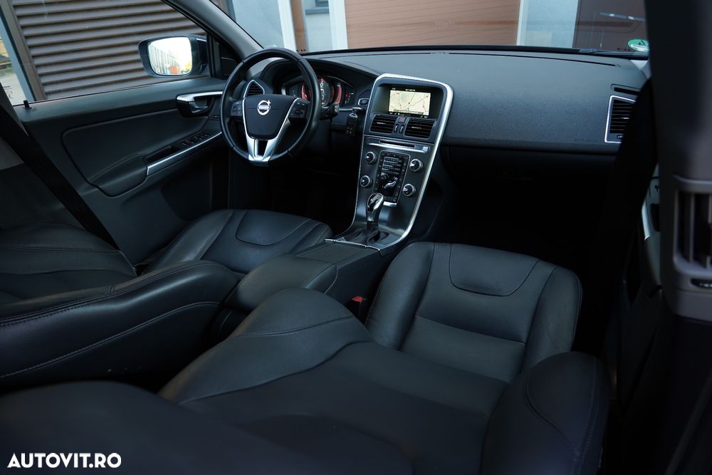 Volvo XC 60 D5 AWD Aut. Summum - 13