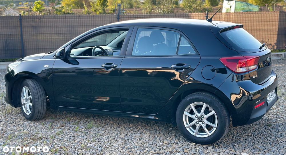 Kia Rio 1.4 L - 14