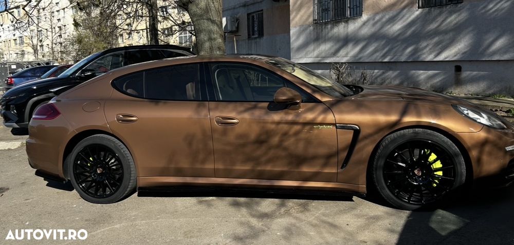 Porsche Panamera - 15