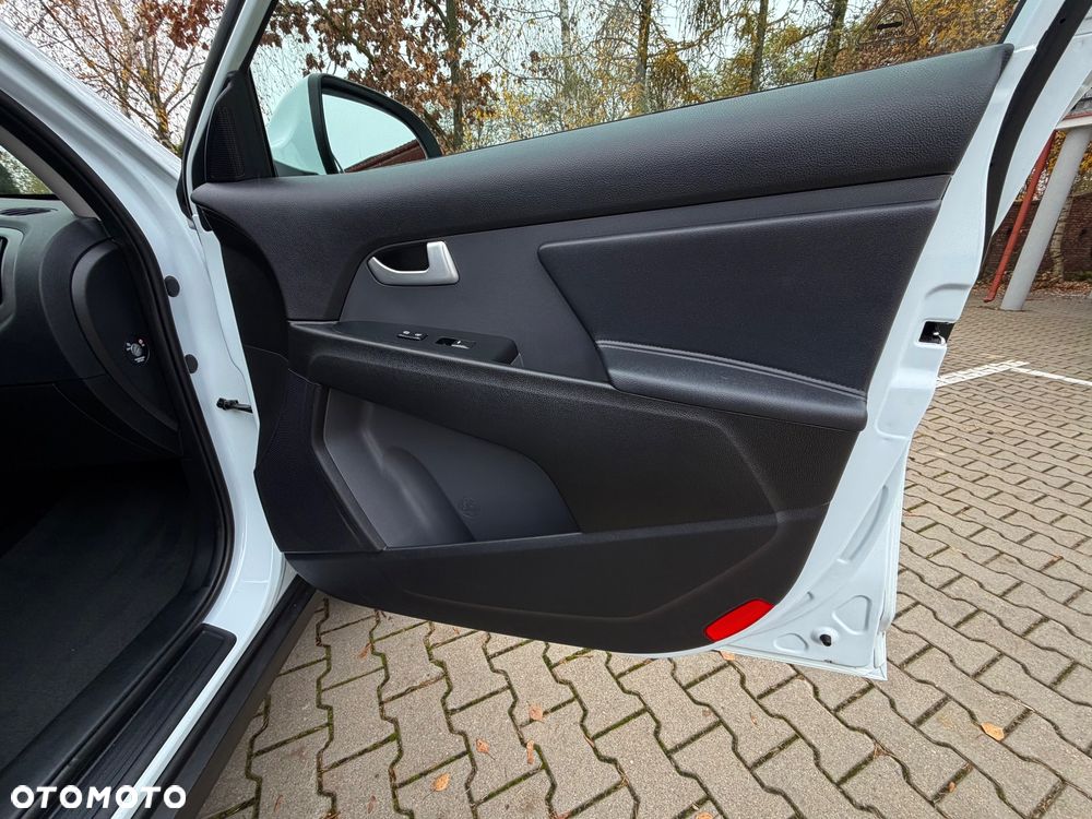 Kia Sportage 1.6 GDI L 2WD - 33