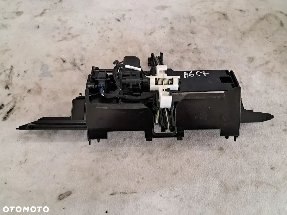 Winda Monitora Wyświetlacza Audi A6 C7 A7 Europa - 1