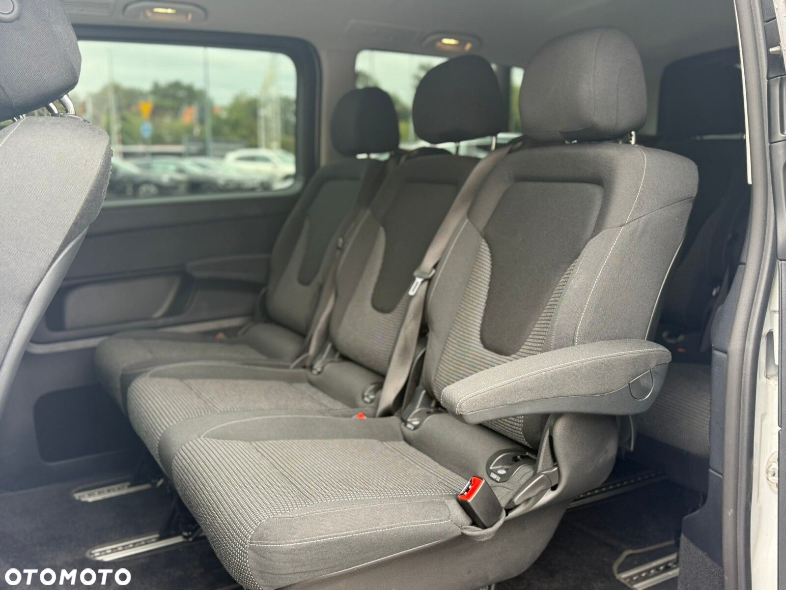 Mercedes-Benz Klasa V 250 d 9G-Tronic Style (d³ugi) - 11