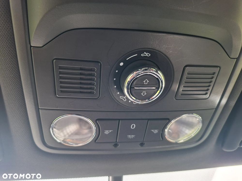 Skoda Octavia 2.0 TDI DSG RS - 24