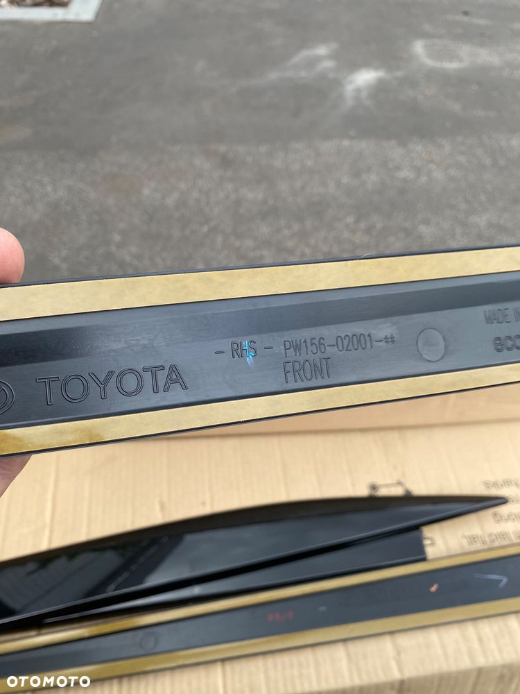 TOYOTA AURIS 2 II NOWE ORYGINALNE! LISTWY NA DRZWI KOMPLET LISTEW DRZWIOWYCH 4 x LISTWA DRZWI PW156-02002  PW156-02004 PW156-02001 PW156-02003  Wwa - 8