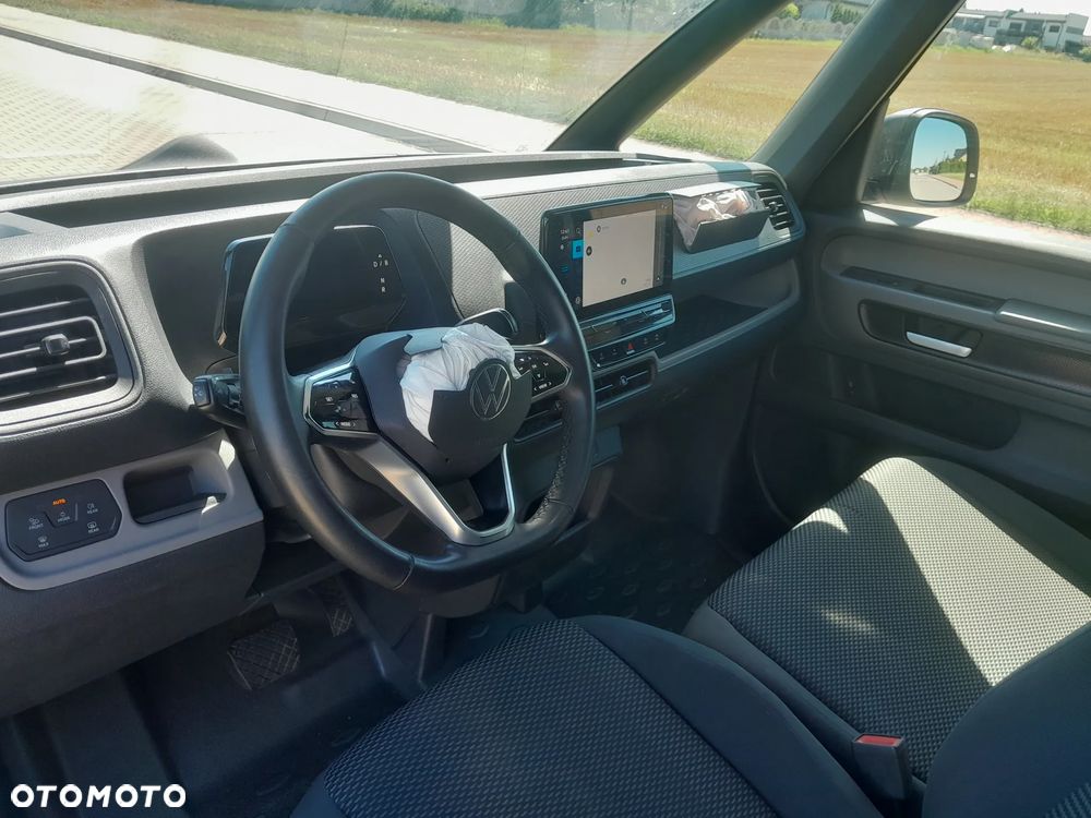 Volkswagen ID BUZZ - 10