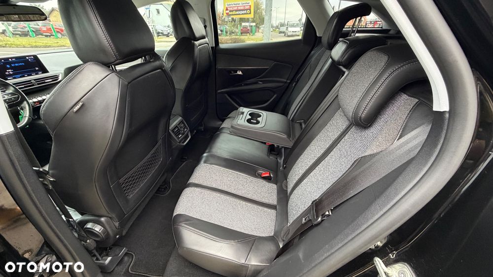 Peugeot 3008 1.2 PureTech Allure - 20