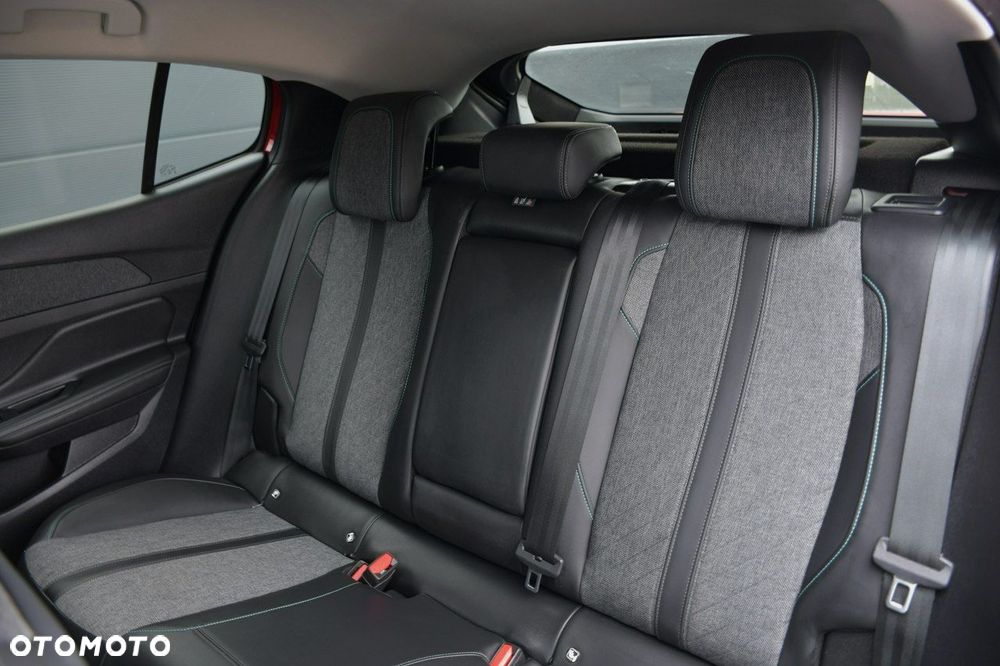 Peugeot 408 1.2 PureTech Allure Pack S&S EAT8 - 17