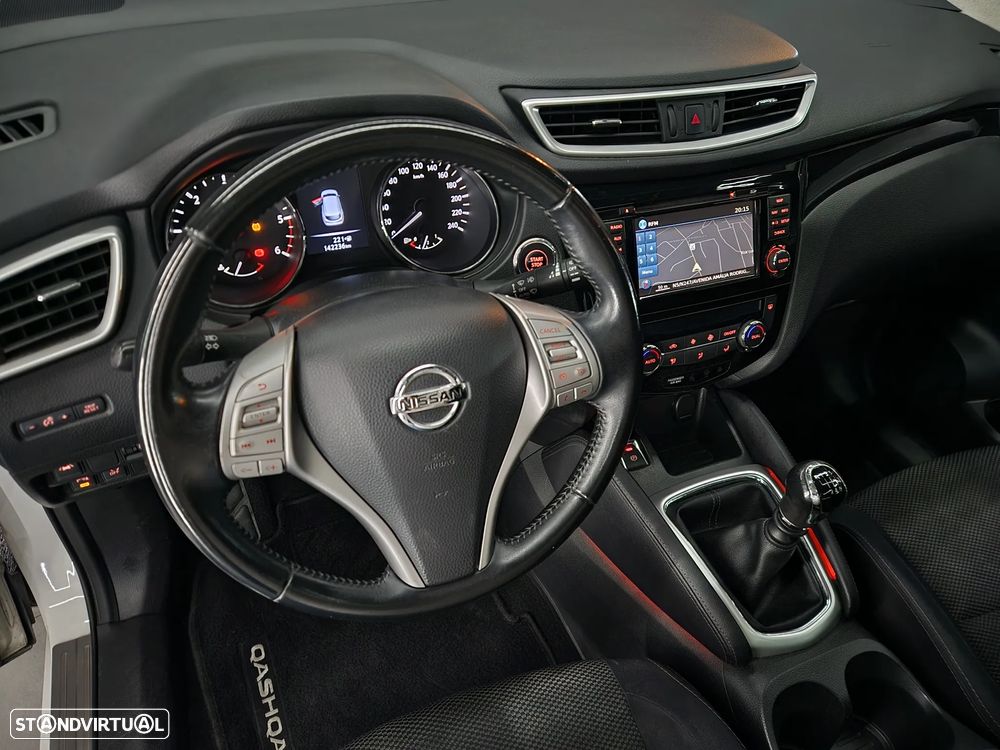 Nissan Qashqai 1.5 dCi N-Connecta 18 - 10