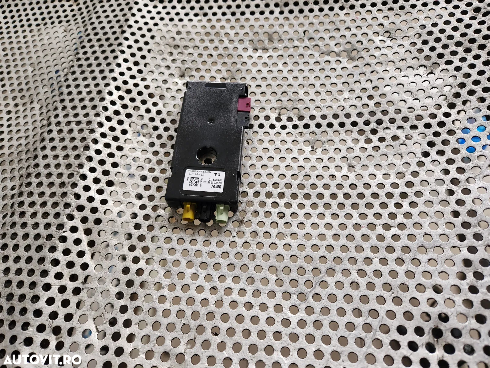 Amplificator Antena Bmw  Seria 3 F31 - Dezmembrari Arad - 2