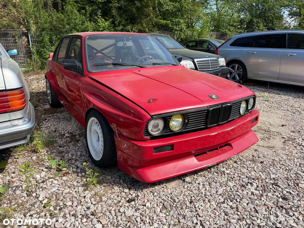 BMW Seria 3 325i - 1