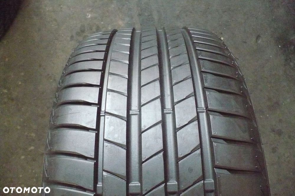 BRIDGESTONE Turanza T005 AO 225/45R17 6,5mm 2022