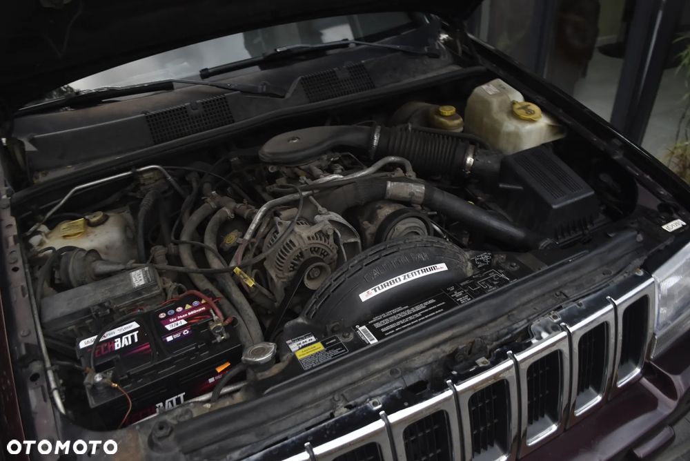 Jeep Grand Cherokee - 12