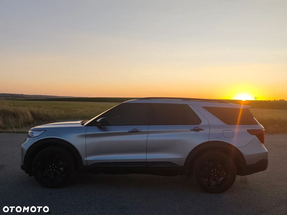 Ford Explorer 3.0 EcoBoost PHEV 4WD ST-Line - 14