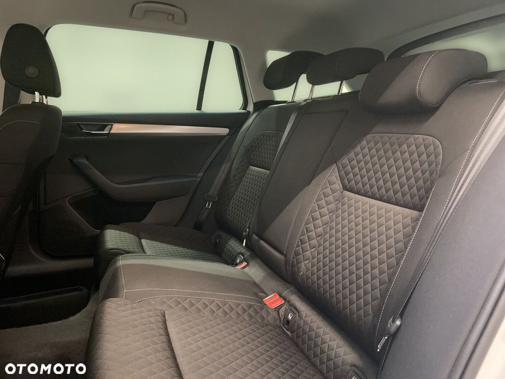 Skoda Superb 2.0 TDI SCR Ambition DSG - 31