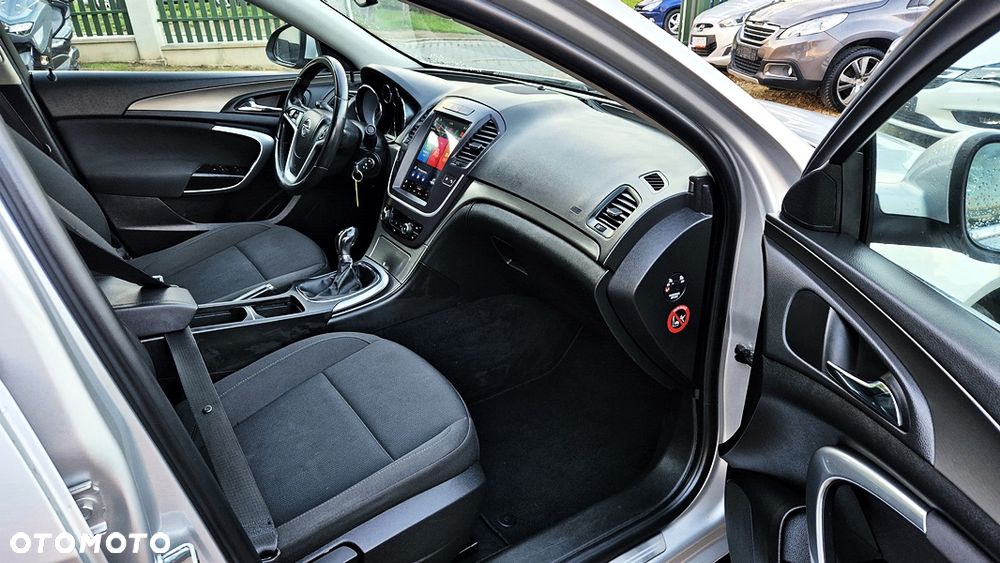 Opel Insignia 1.6 T Cosmo - 30